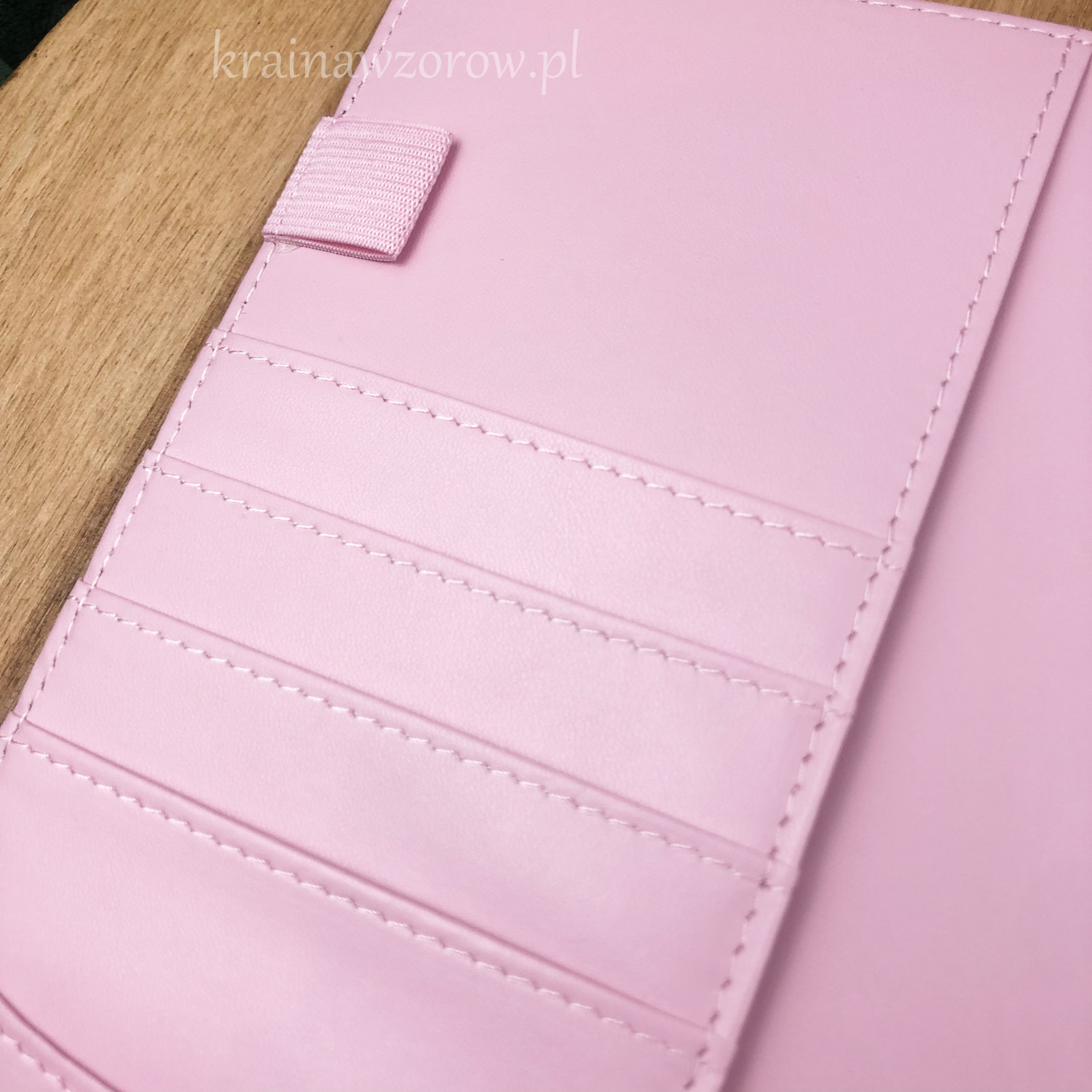 binder-okladka-a5-skorzany-organizer-rozowy-krainawzorow-pl-3 binder-okladka-a5-skorzany-organizer-rozowy-krainawzorow-pl-3