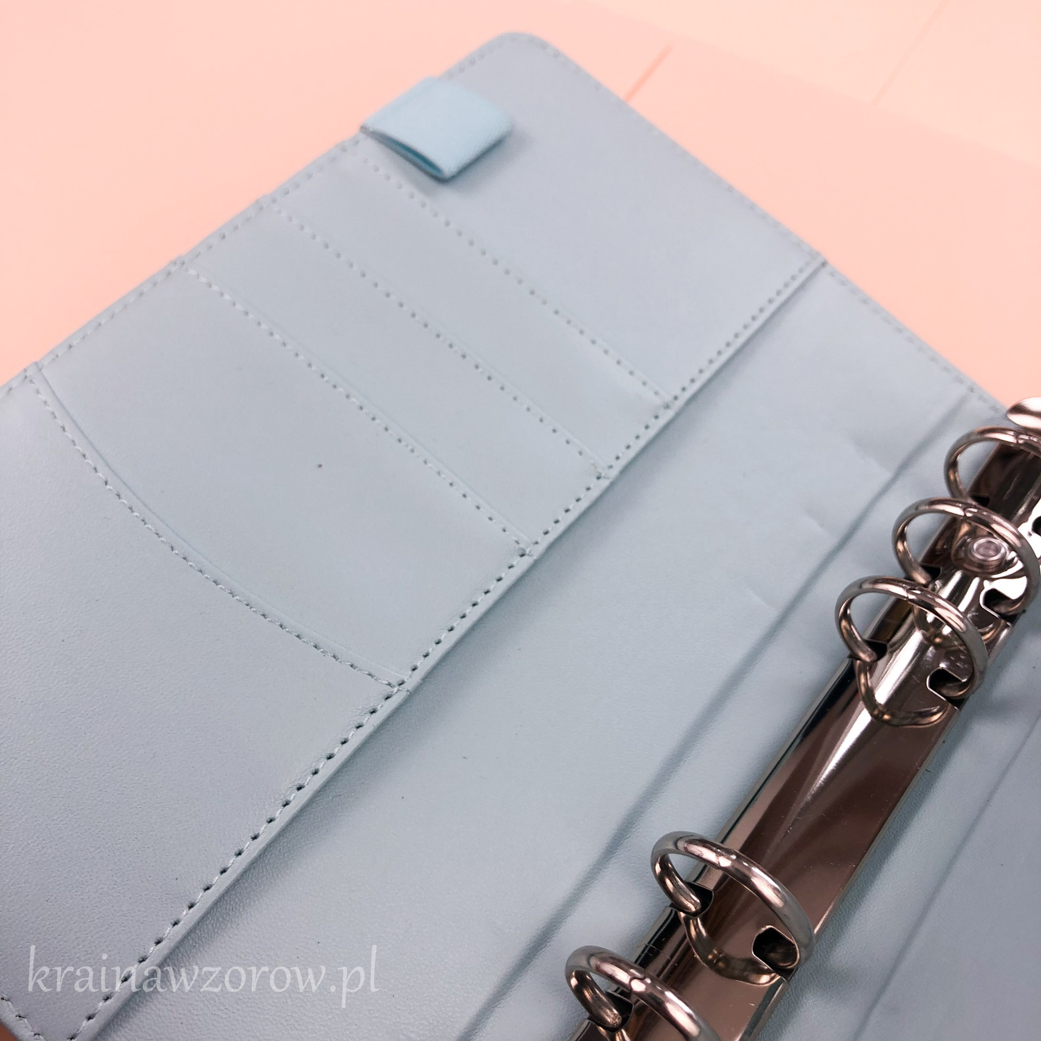 binder-okladka-a6-skorzany-organizer-mietowy-krainawzorow-pl-3 binder-okladka-a6-skorzany-organizer-mietowy-krainawzorow-pl-3