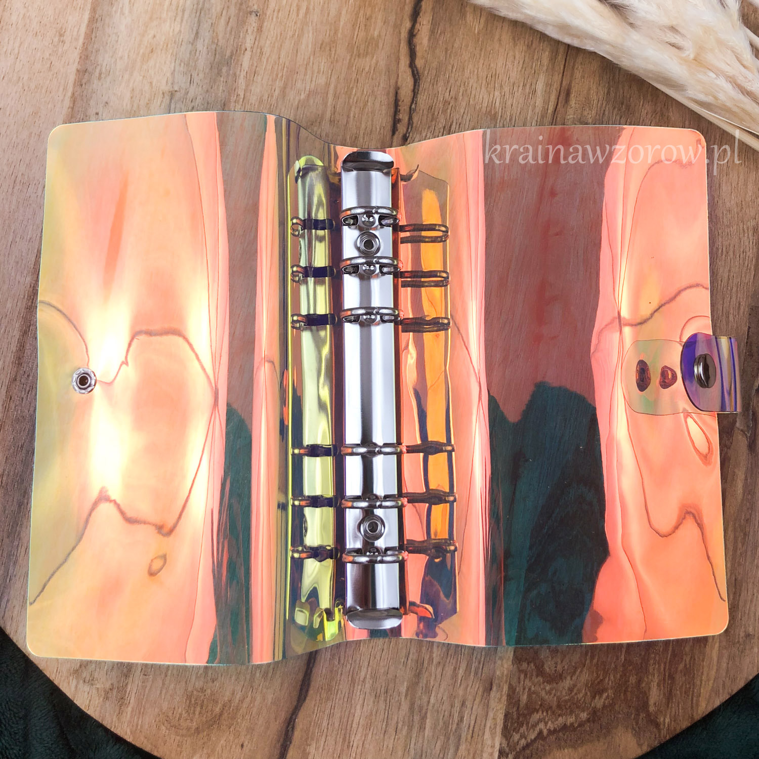 binder-okladka-a6-skorzany-organizer-przezroczysty-opalizujacy-krainawzorow-pl-2 binder-okladka-a6-skorzany-organizer-przezroczysty-opalizujacy-krainawzorow-pl-2