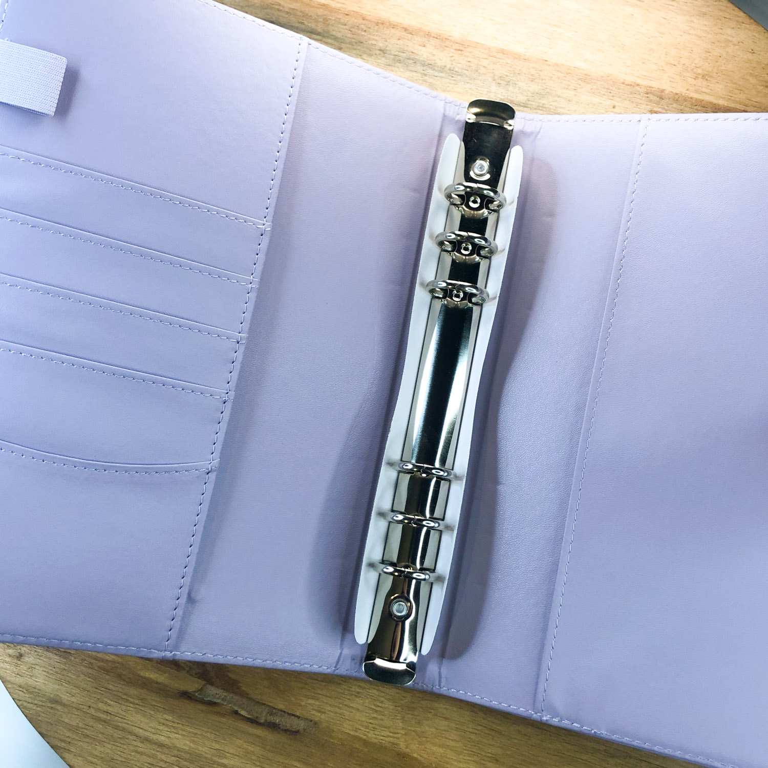 binder-okladka–a5-organizer-fioletowa-krainawzorow-pl-1 binder-okladka--a5-organizer-fioletowa-krainawzorow-pl-1