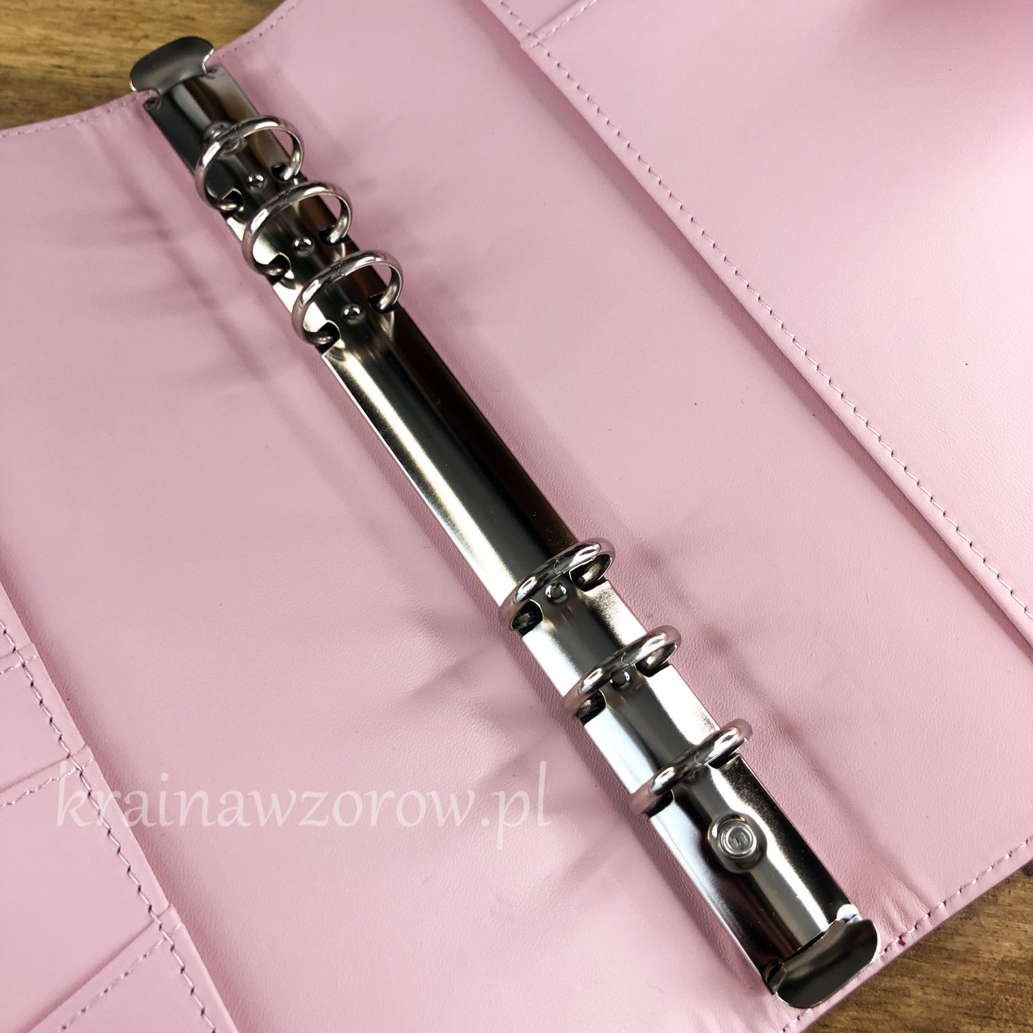 binder-okladka-a5-organizer-holograficzna-jasny-roz-krainawzorow-pl-3 binder-okladka-a5-organizer-holograficzna-jasny-roz-krainawzorow-pl-3