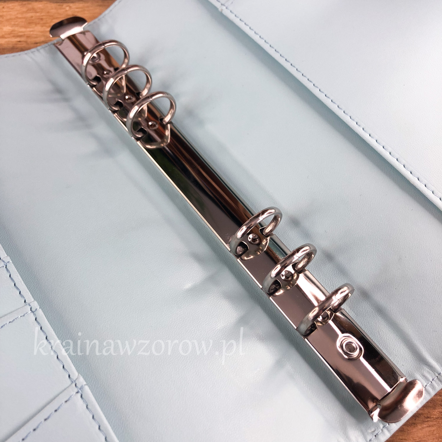 binder-okladka-a5-organizer-holograficzna-lazurowa-krainawzorow-pl-2 binder-okladka-a5-organizer-holograficzna-lazurowa-krainawzorow-pl-2