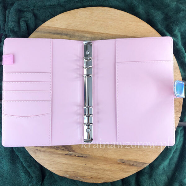 binder-okladka-a5-organizer-holograficzna-srebrna-krainawzorow-pl-1 binder-okladka-a5-organizer-holograficzna-srebrna-krainawzorow-pl-1