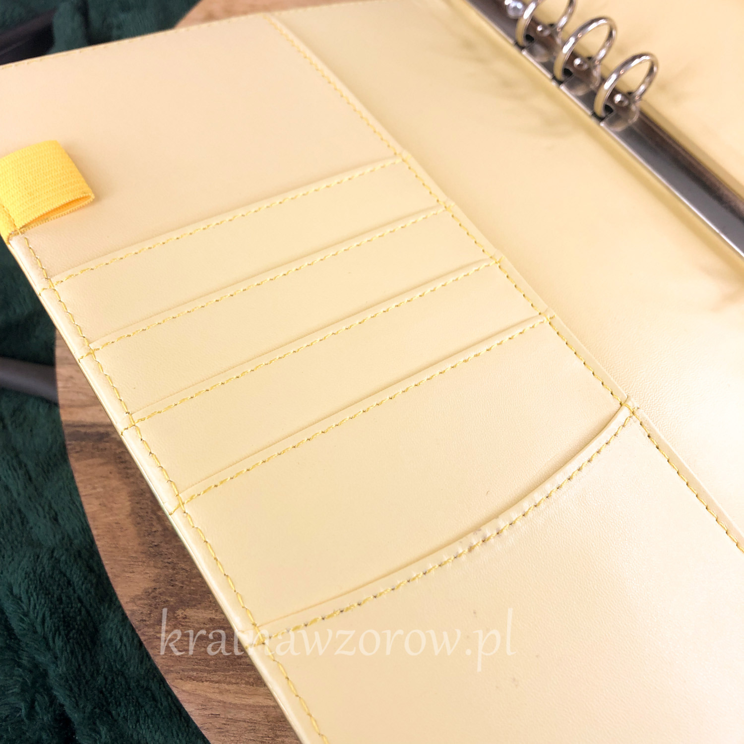 binder-okladka-a5-organizer-holograficzna-zlota-krainawzorow-pl-4 binder-okladka-a5-organizer-holograficzna-zlota-krainawzorow-pl-4.