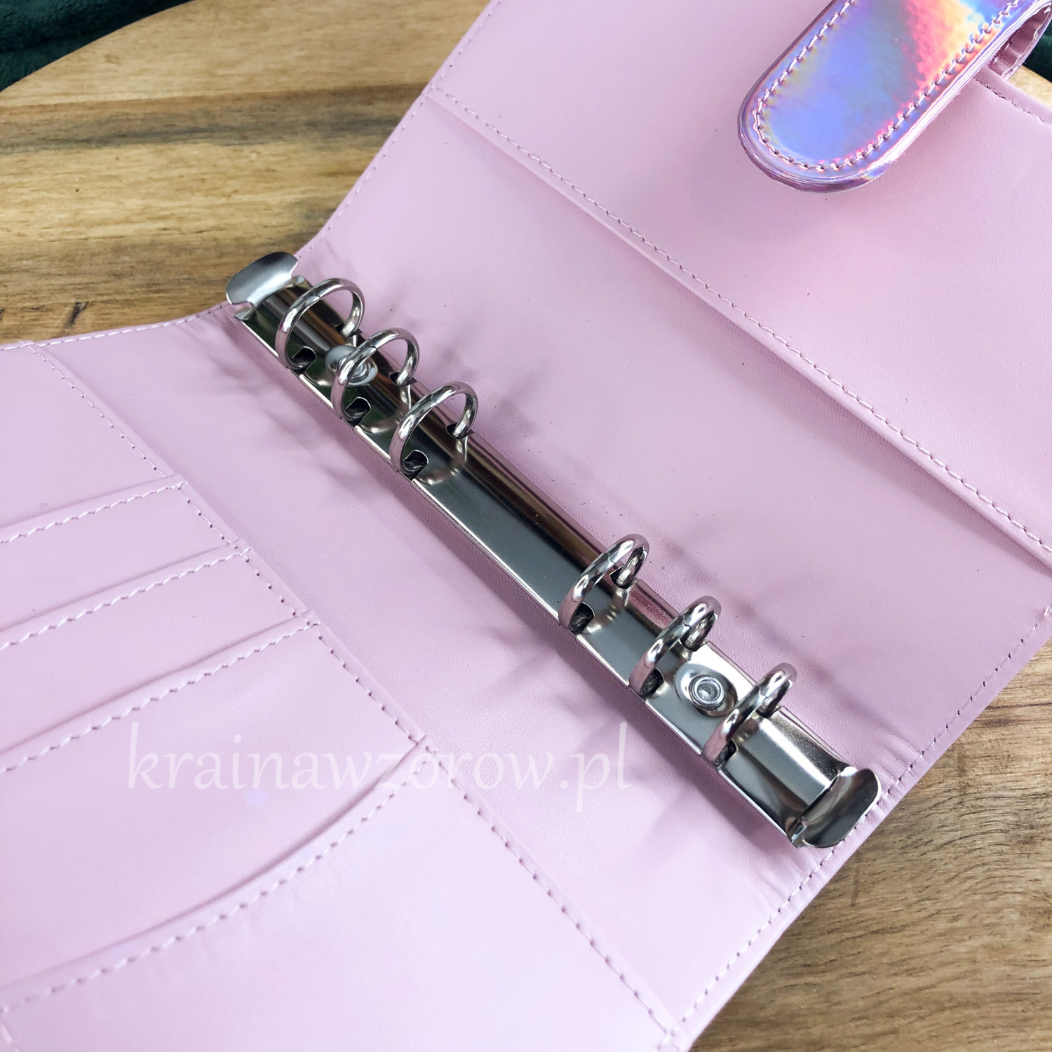 binder-okladka-a6-organizer-holograficzna-jasny-roz-krainawzorow-pl-2