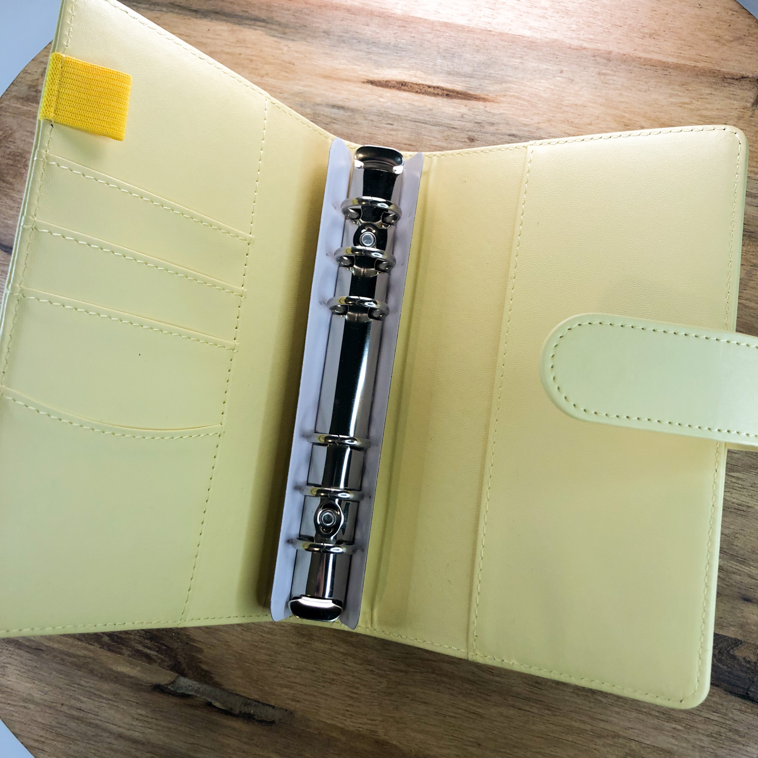 binder-okladka–a6-organizer-zolta-krainawzorow-pl-1 binder-okladka–a6-organizer-zolta-krainawzorow-pl-1