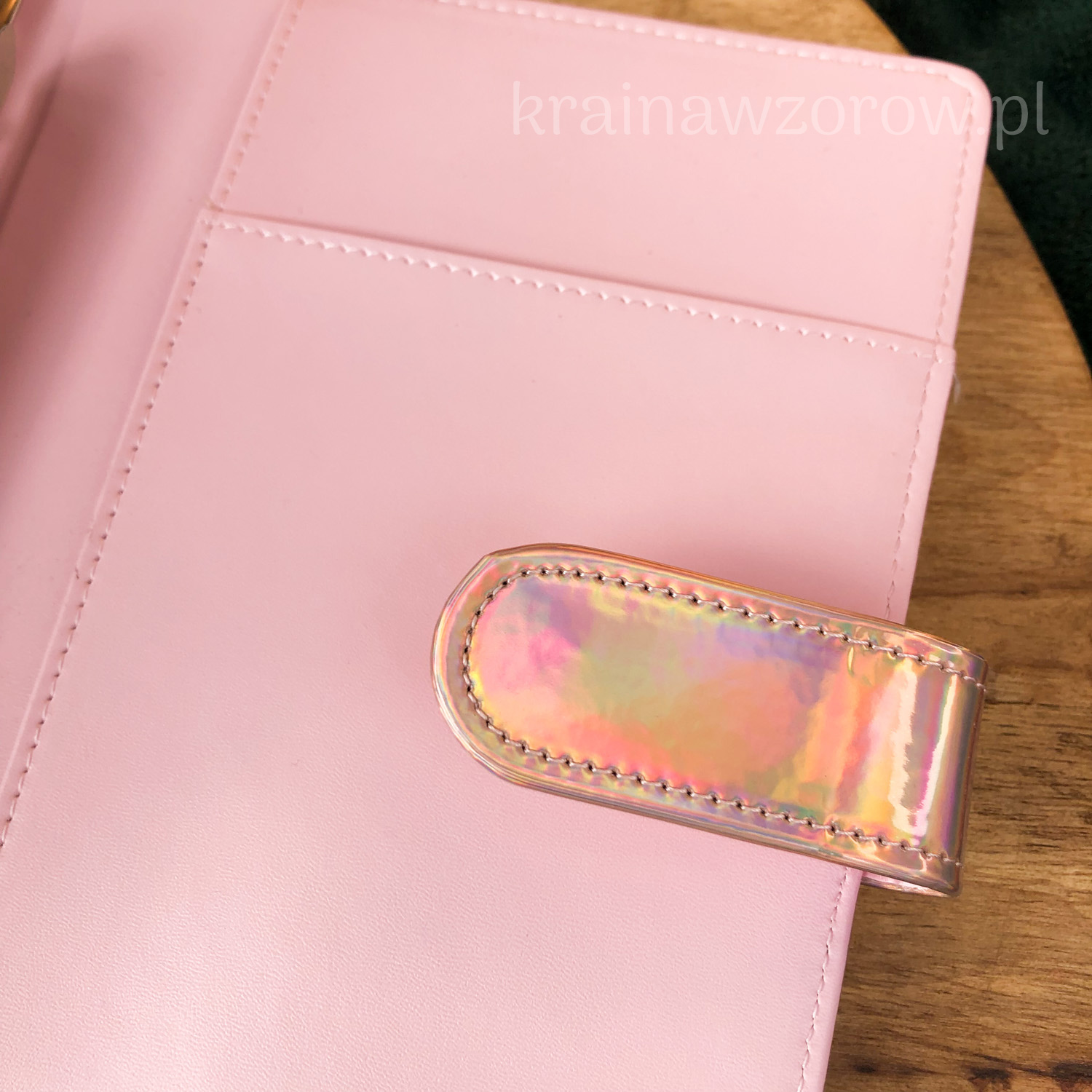 okladka-holograficzna-krainawzorow-pl-rose-gold-3 okladka-holograficzna-krainawzorow-pl-rose-gold-3.jpg